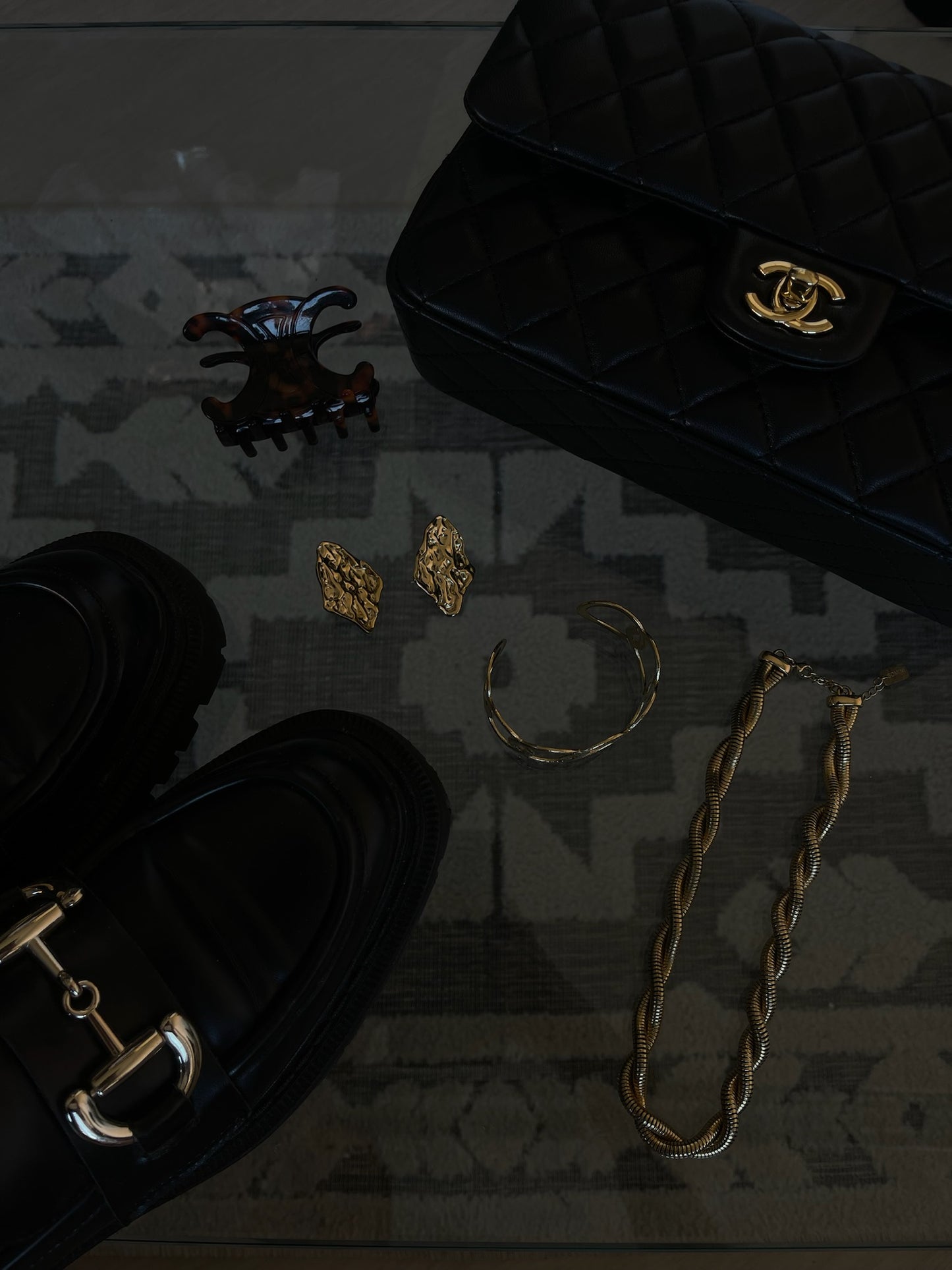 TWISTED NECKLACE