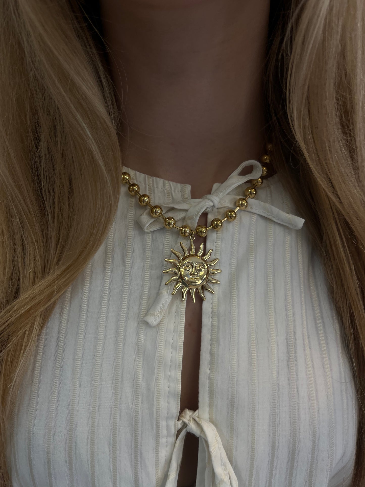 SUN NECKLACE