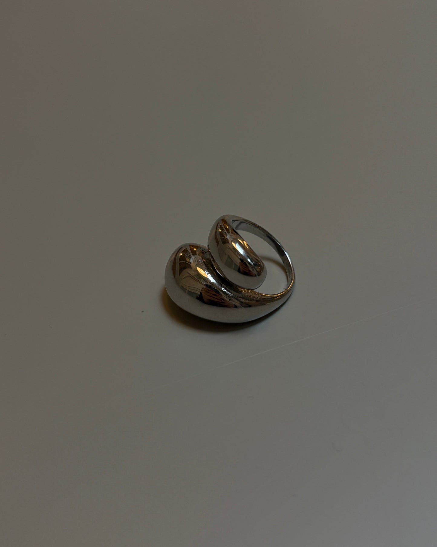 SWIRL RING