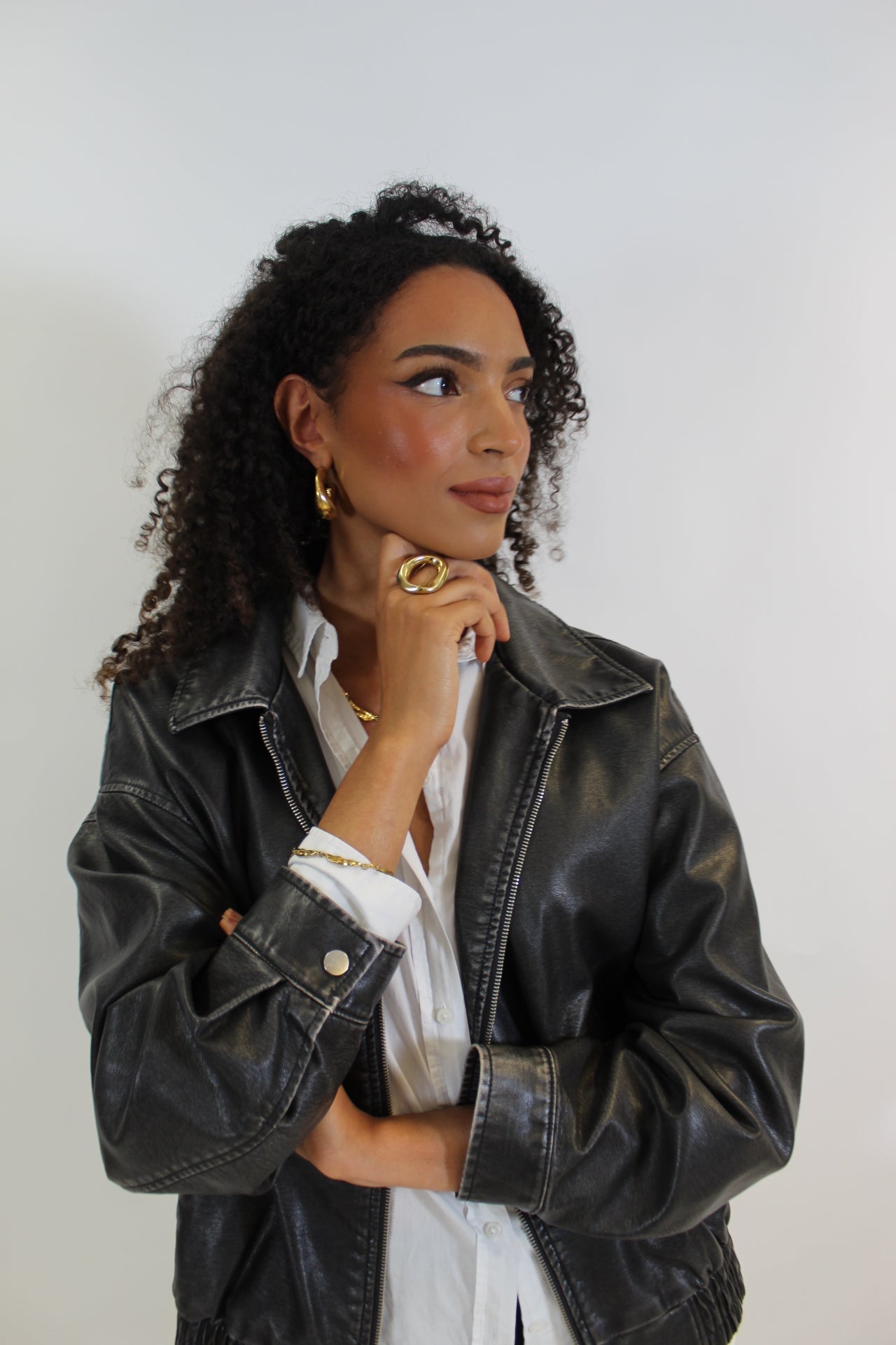 LIV EARRINGS